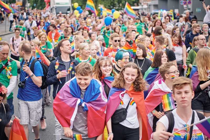 Menschenmenge auf dem CSD in Oldenburg 2019